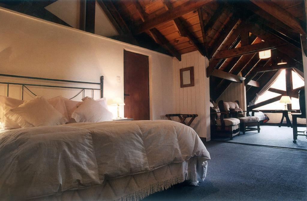 Hosteria Canela B&B Esquel Bagian luar foto